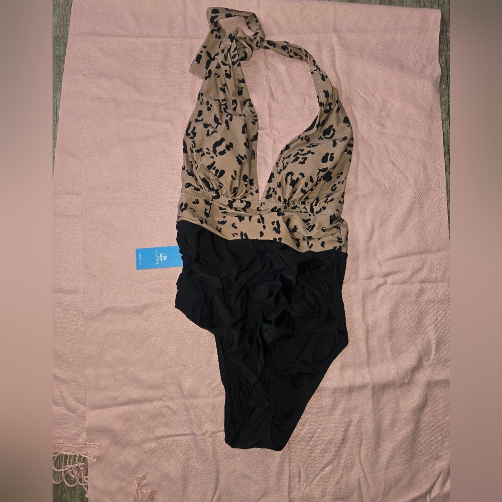 NEVER WORN! CUPSHE ONE PIECE SWIMSUIT